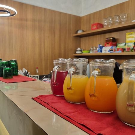 La Ruota Hotell Morbegno Eksteriør bilde
