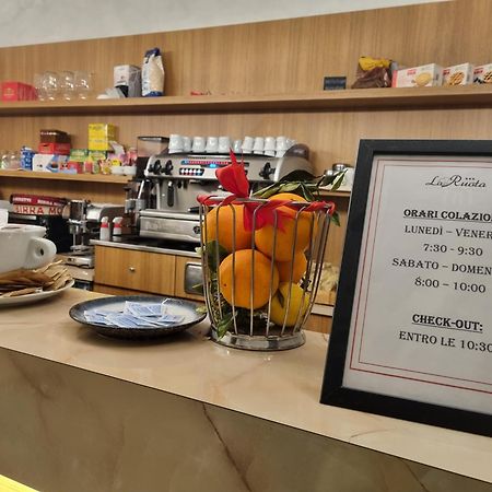 La Ruota Hotell Morbegno Eksteriør bilde